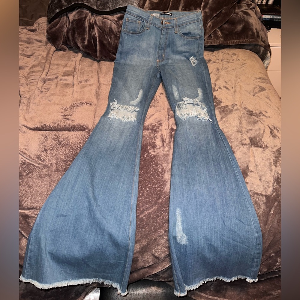 Fashionnova Super Flare Jeans Light Blue Wash